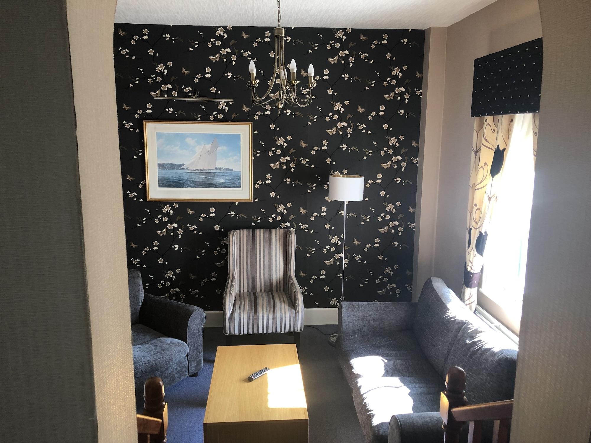 Best Western New Holmwood Hotel 카우즈 외부 사진