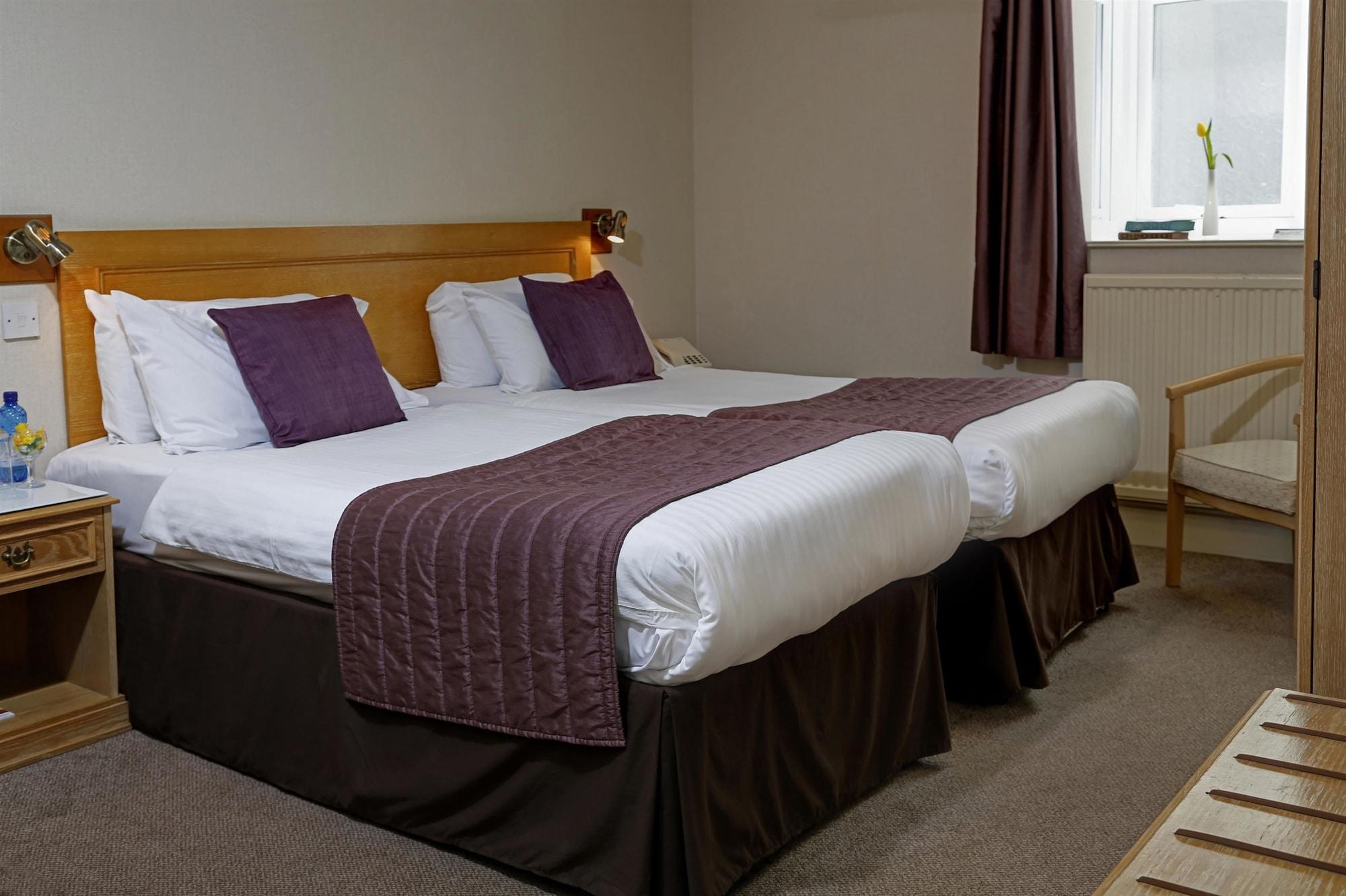 Best Western New Holmwood Hotel 카우즈 외부 사진